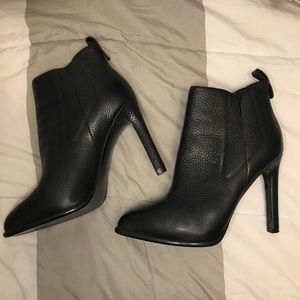 Kendall & Kylie Black Leather Stiletto Booties